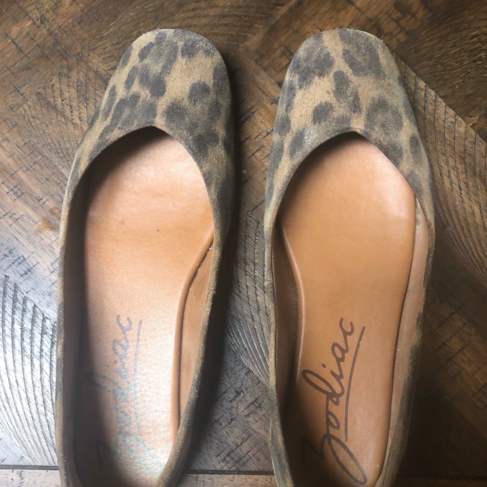 Zodiac Leopard print flats